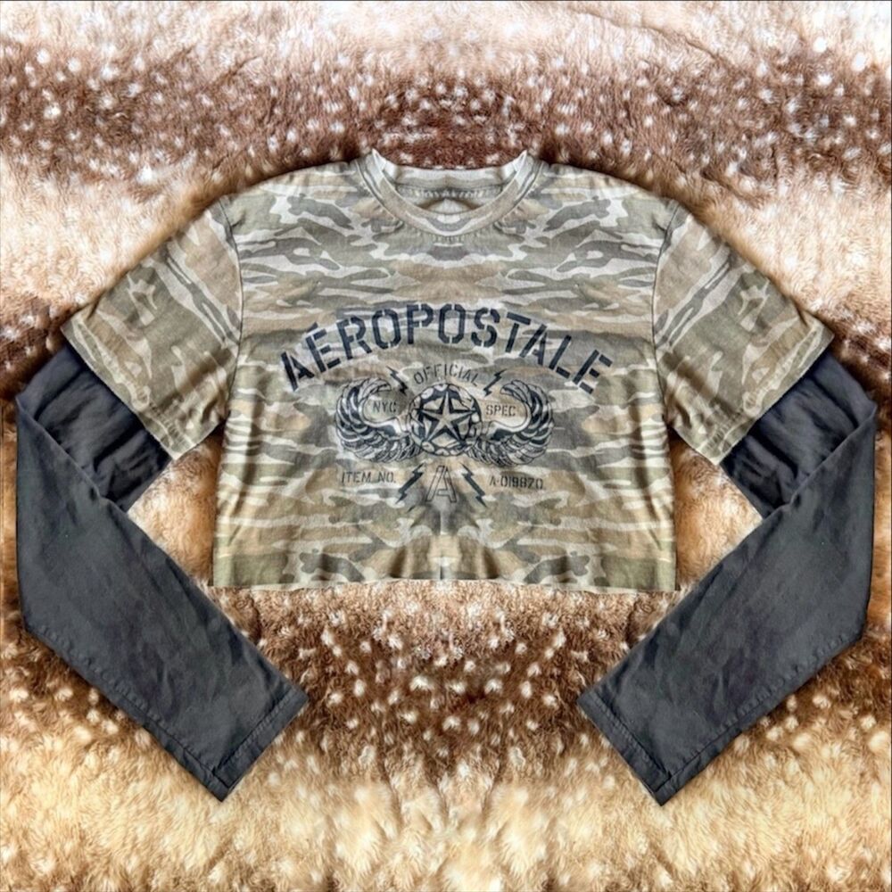 Vintage S/M Y2K Aeropostale camo layered long sleeve crop raw hem grunge skater